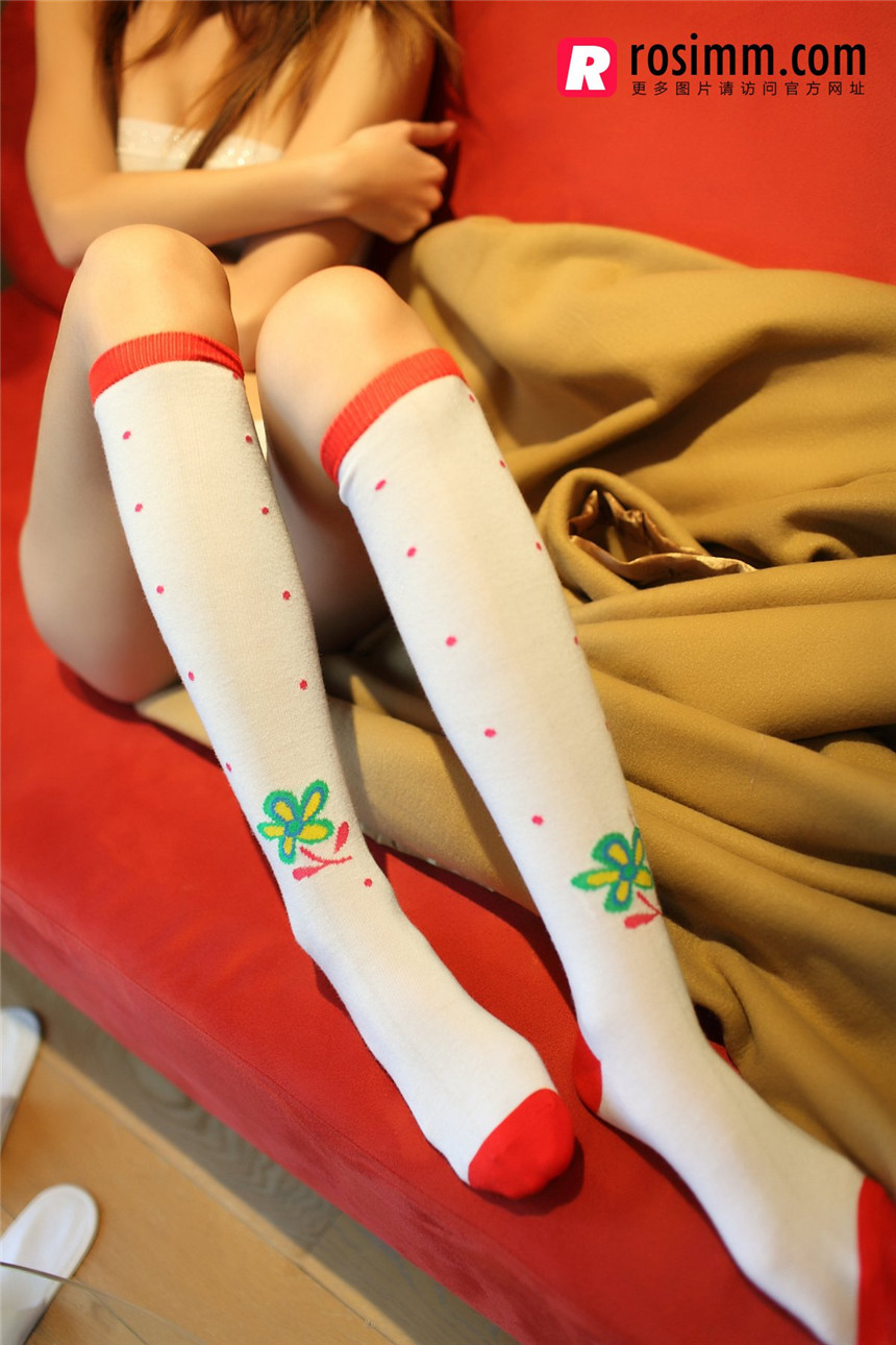 [ROSI写真] 性感萝莉美腿酥胸诱惑写真(12)