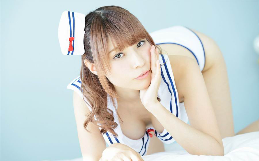 日本尤物寿埃里卡性感海军装(18)