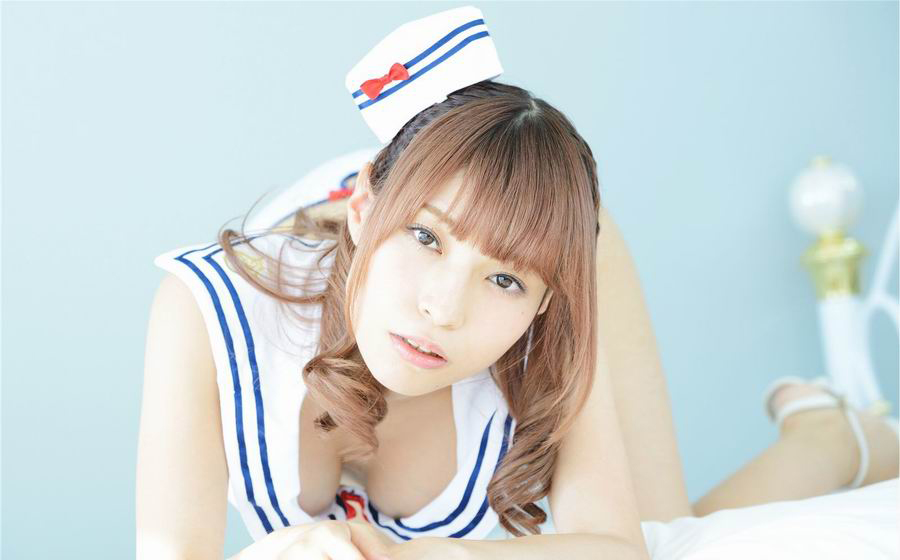 日本尤物寿埃里卡性感海军装(19)