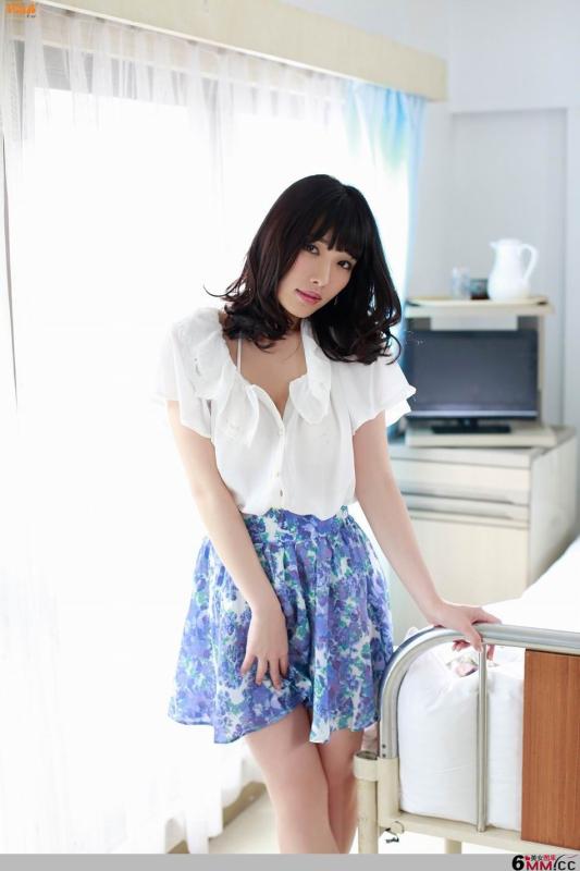 丰满美眉今野杏南高清写真(9)