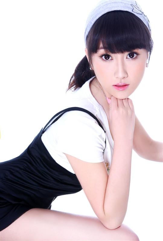 性感美女梦馨妩媚动人(4)