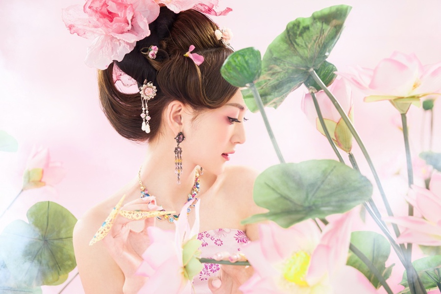 粉嫩的气质复古小美女自然清纯写真(14)