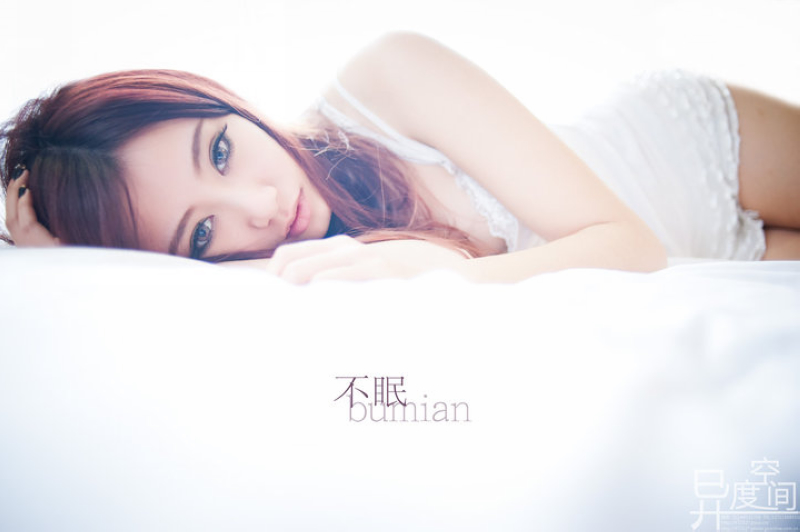 清晨小清新美女散发朝气(6)