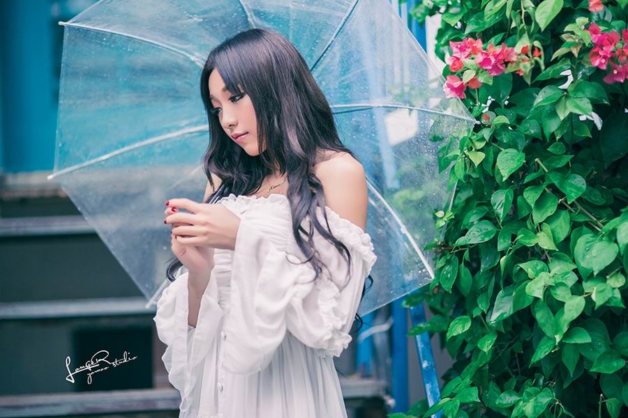 小清新校花户外魅惑公主风