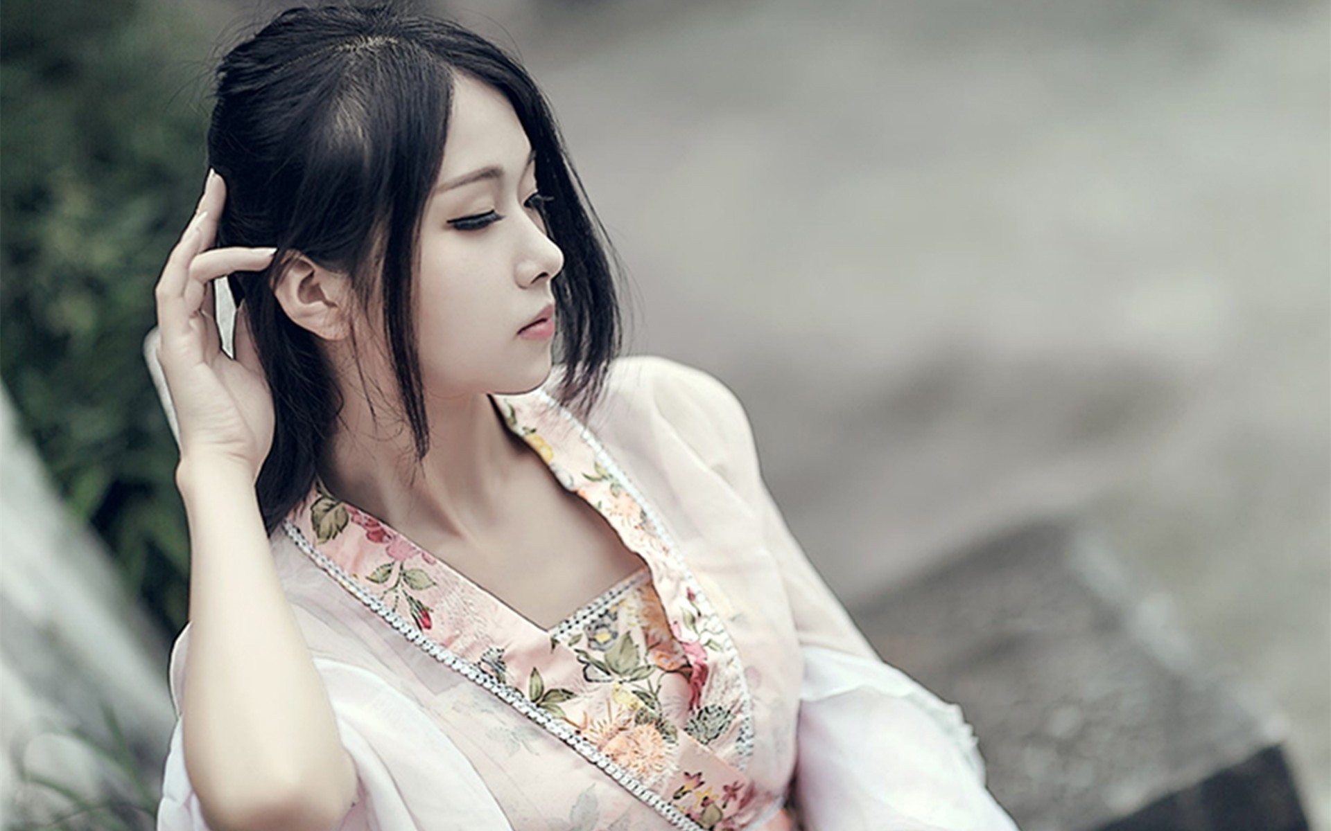 江南美女迷人清纯写真