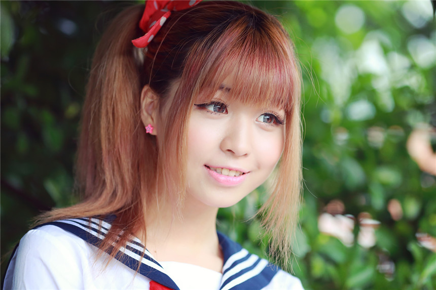 可爱少女迷人校服清纯写真(6)