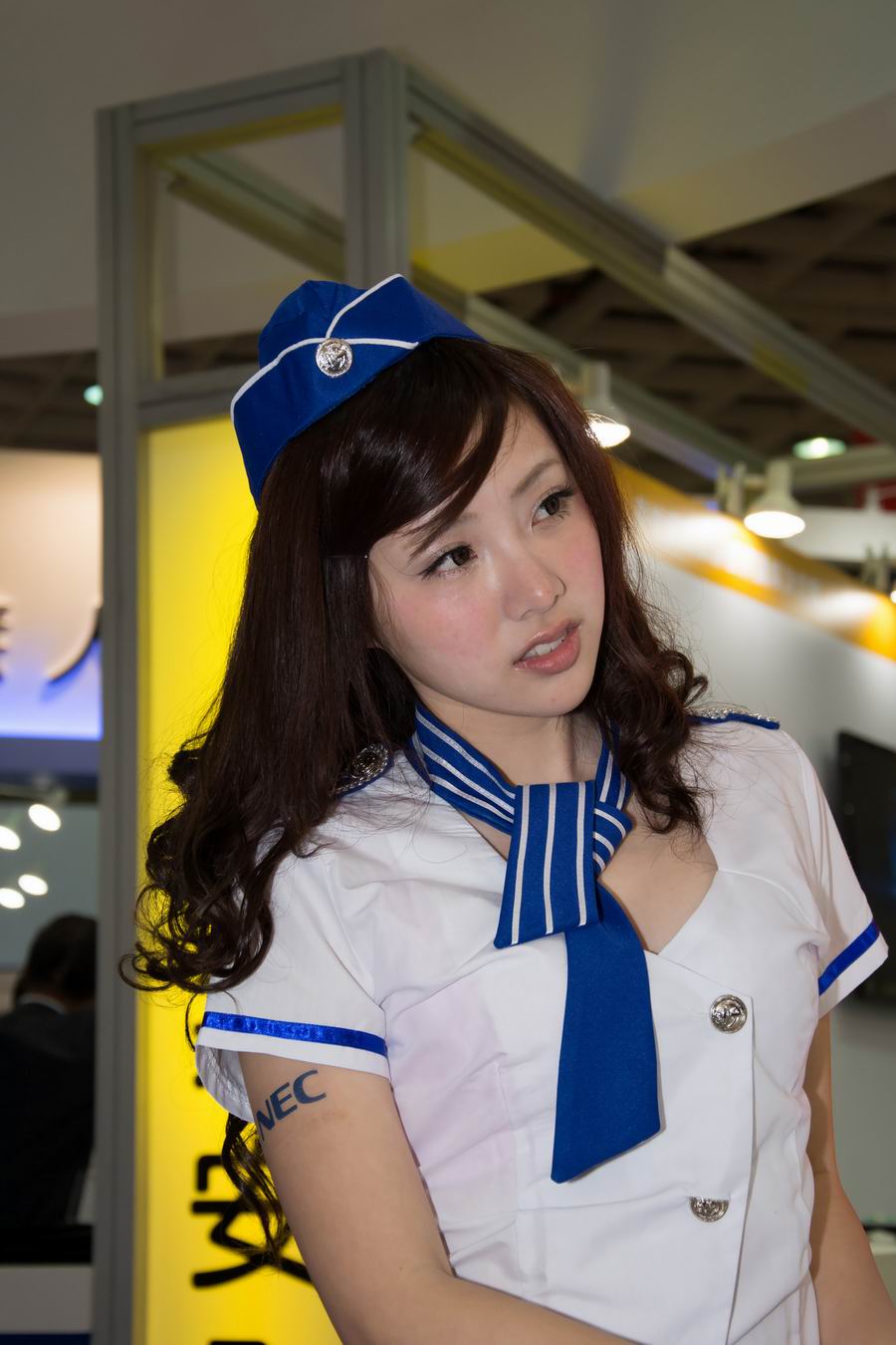 嫩模陈思颖制服可爱迷人写真(4)