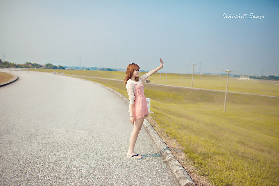 粉嫩美女清纯户外迷人唯美写真(5)