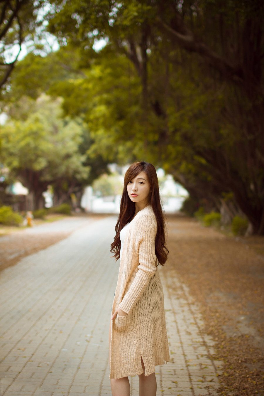 迷人美女唐筠乔清纯甜蜜写真