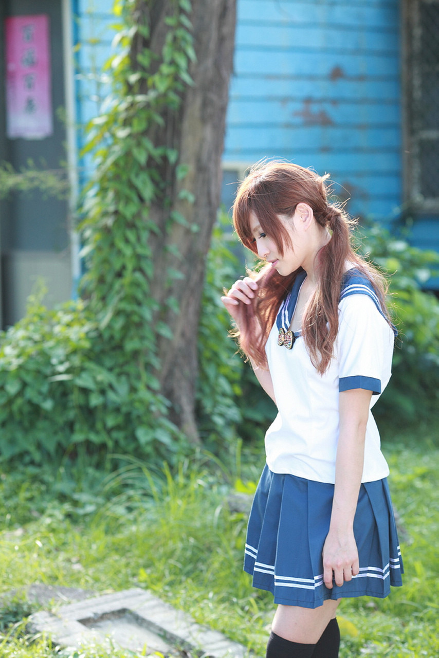 甜美清纯美女阳光迷人街拍(7)