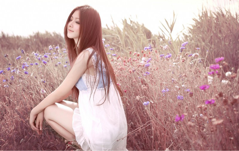 气质迷人美女清纯外拍写真(9)