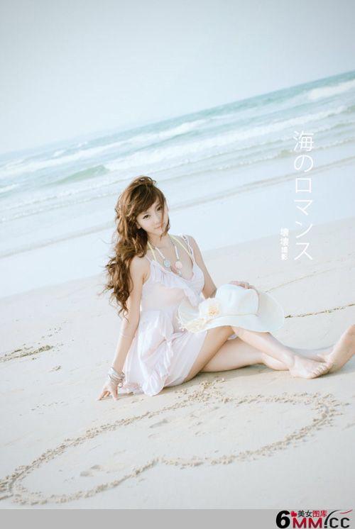 海边迷人的美眉(8)