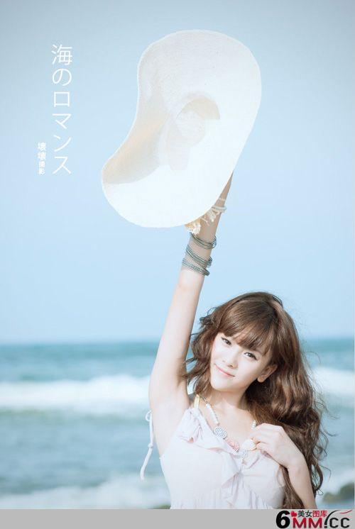 海边迷人的美眉(9)