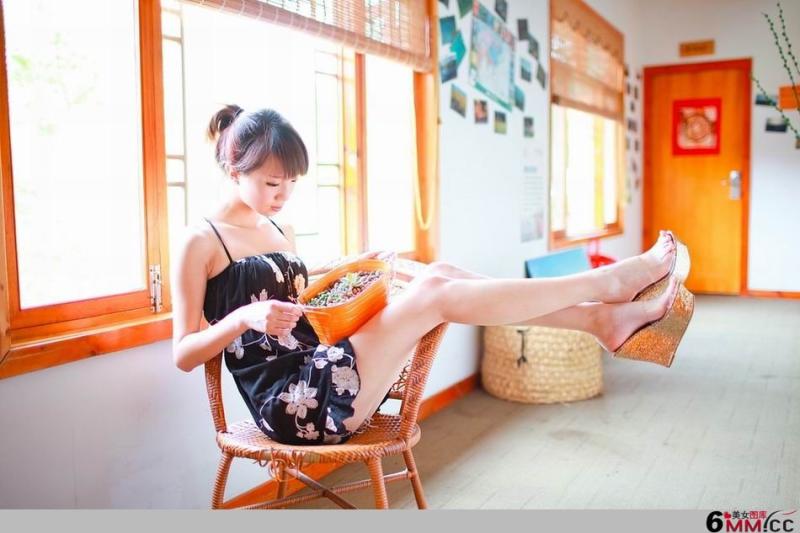 美女校花暑假生活甜美迷人写真(11)