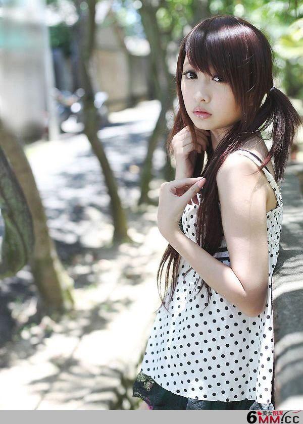 90后大眼美女可爱照(6)