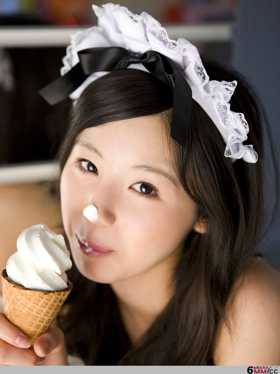 性感LOLI美女黑丝女仆迷人娇躯(5)