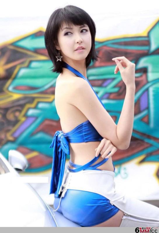 韩国超人气美女姜唯伊