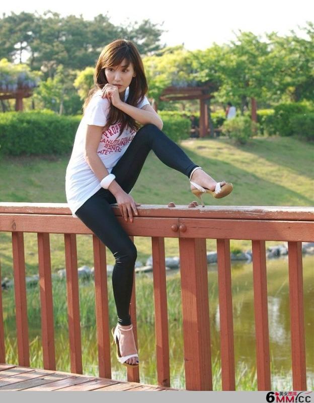 韩国美少妇也爱自拍(10)