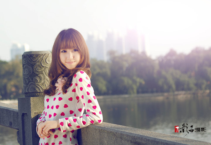 阳光下的花季少女纯情写真
