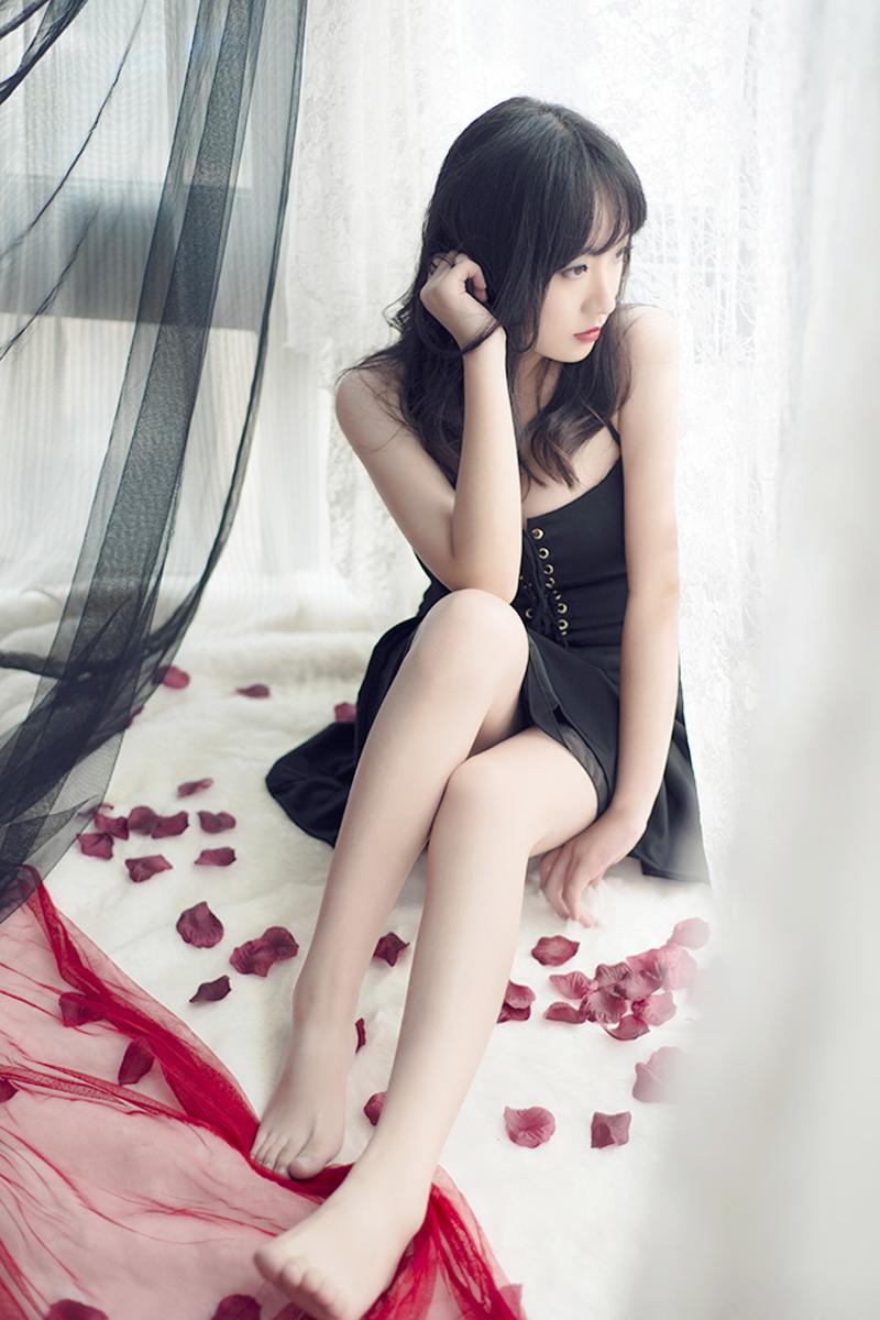 性感小美女唯美诱惑私房照(4)