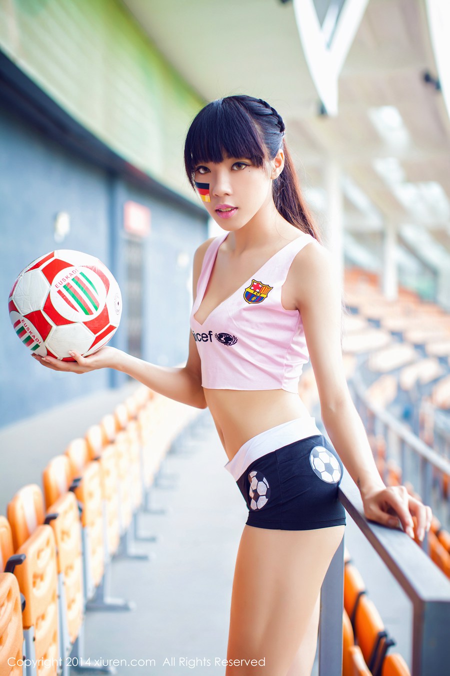 模特世界杯巨乳比拼性感诱惑(22)