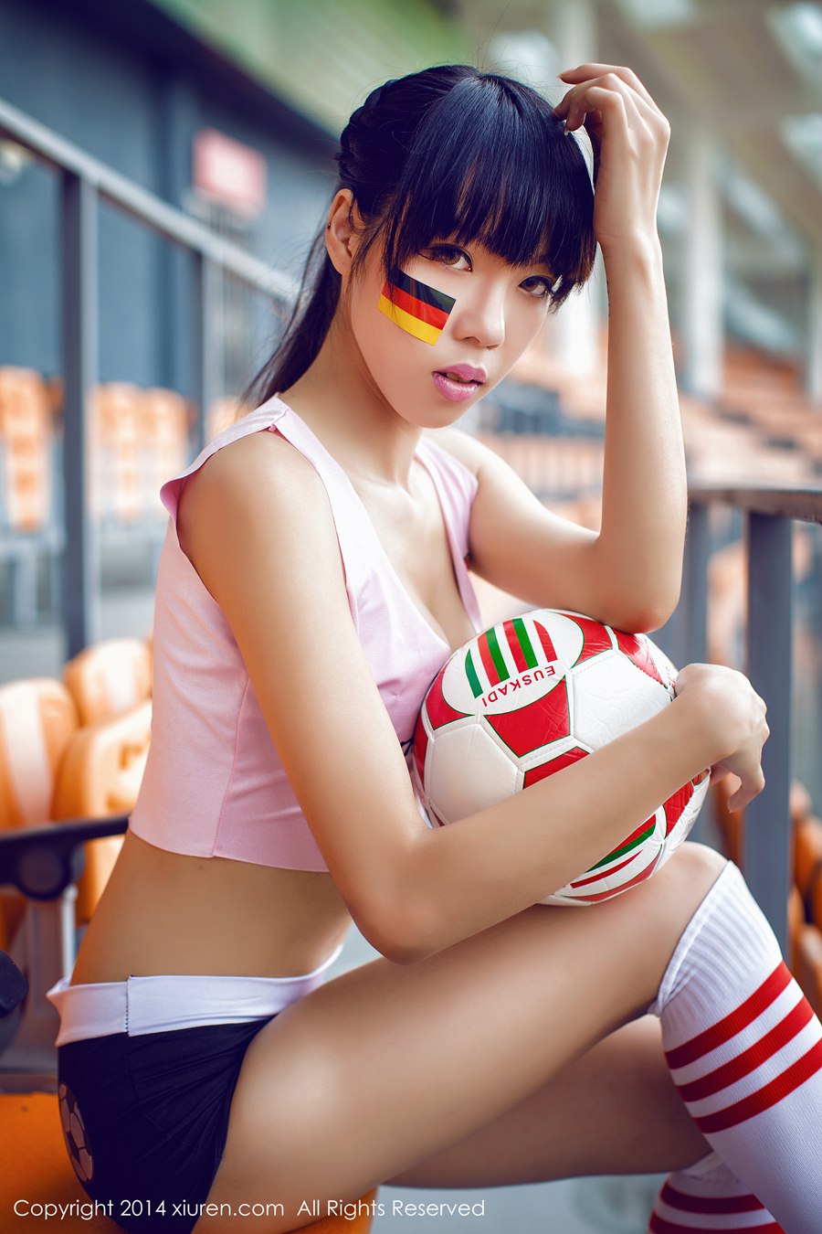 模特世界杯巨乳比拼性感诱惑(23)