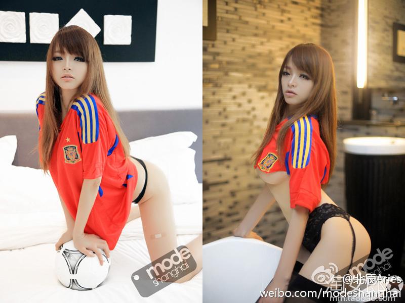 美女李玲性感内衣爆乳诱惑私房(4)