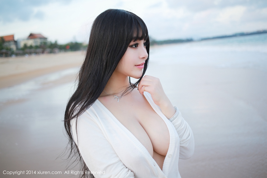 爆乳美女Barbie可儿雪白美乳真空诱惑(9)