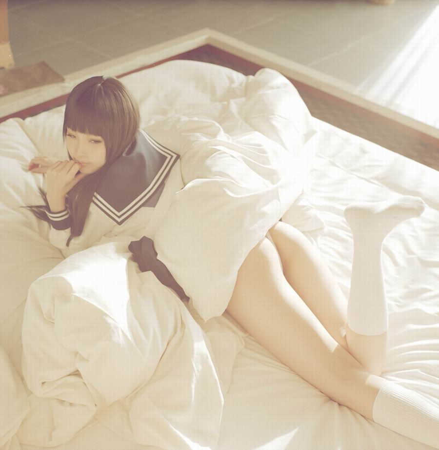 性感美女制服湿身迷人诱惑(6)