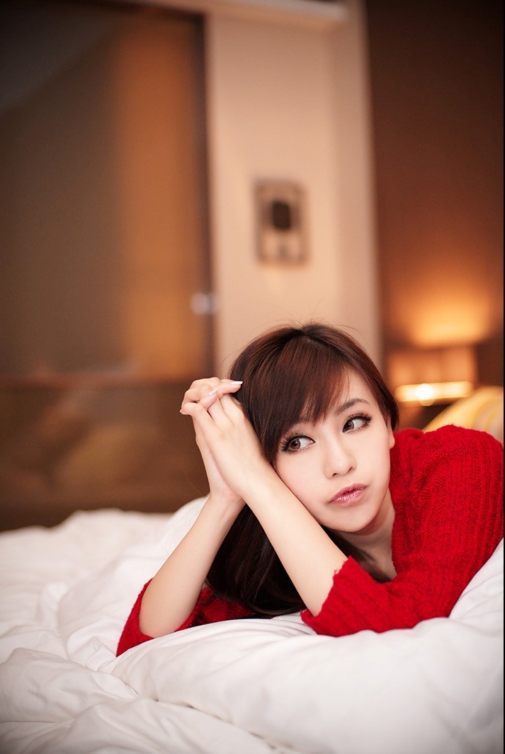 极品美女火辣迷人诱惑私房写真(17)
