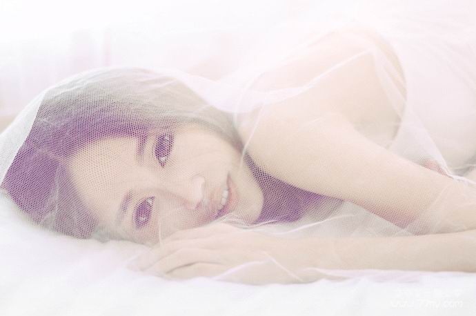美女迷人私房写真诱惑(4)