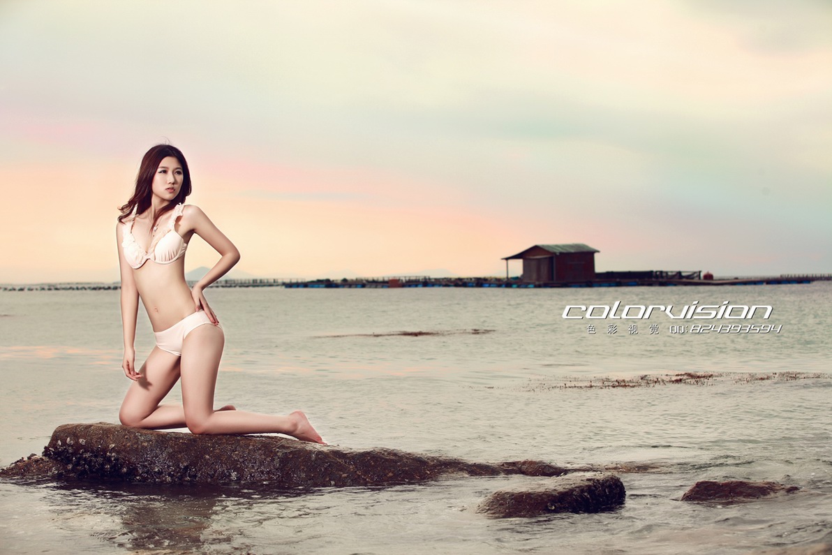 性感模特海边比基尼写真(6)