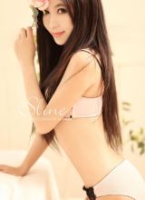 花样内衣少女粉色诱惑写真