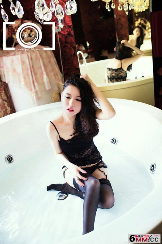 性感黑丝诱人美女私房照(13)