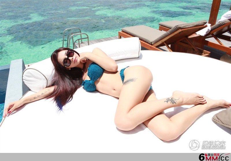 金美辛性感比基尼诱惑(5)