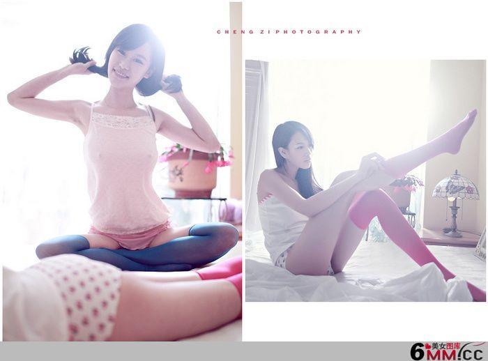 90后妩媚美女闺蜜私房惊艳写真(12)