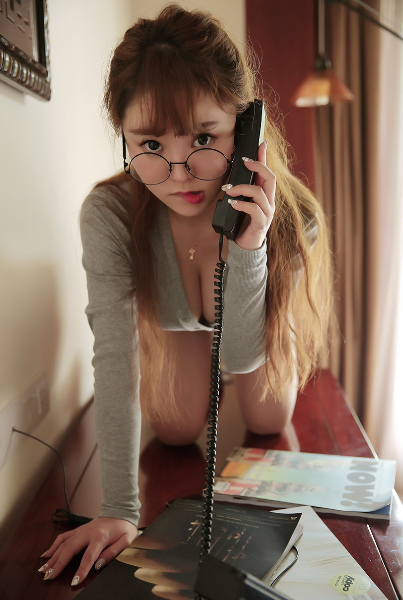 性感美女完美的身材看一眼便想入非非(39)