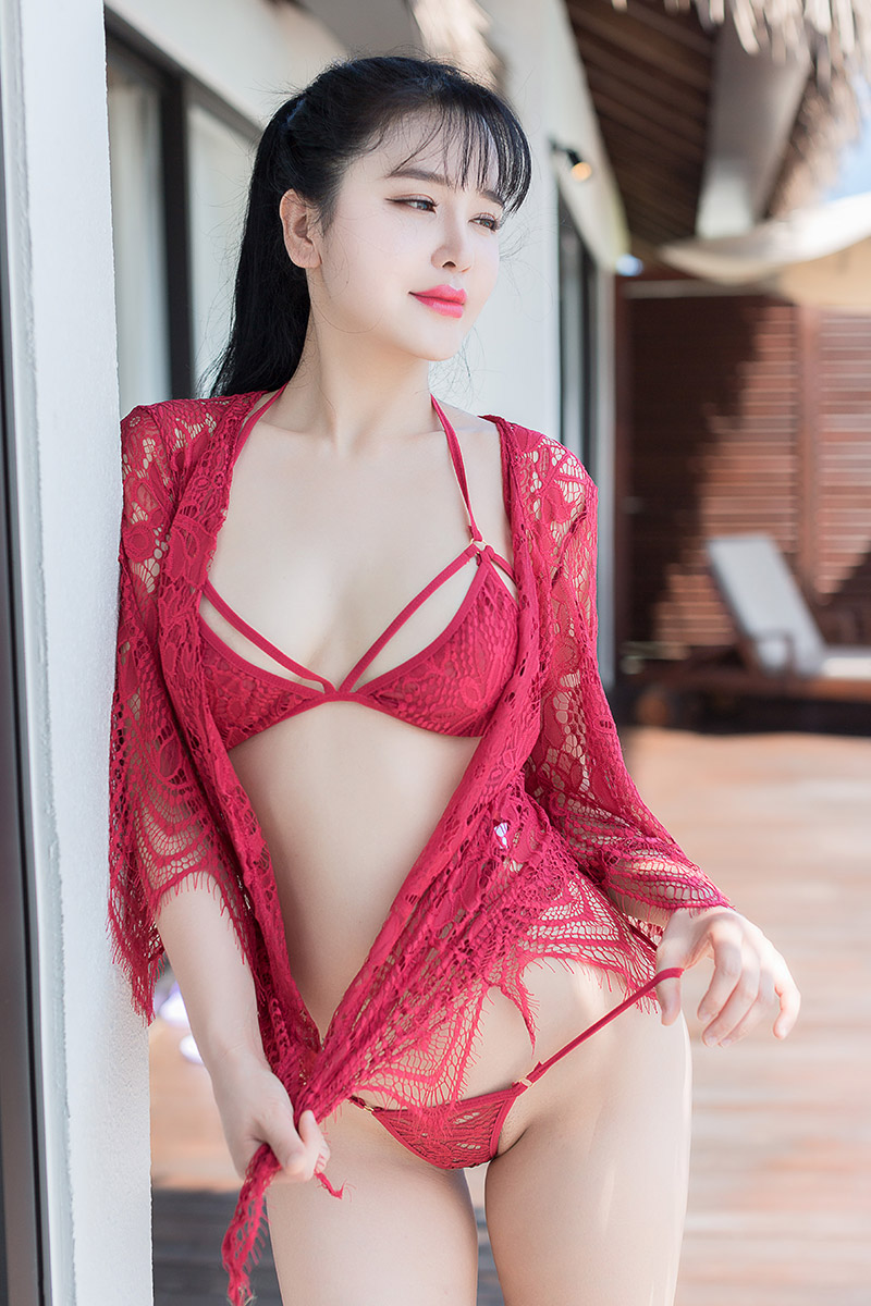 鲜嫩妹子刘钰儿摆出各种性感撩人的姿势(7)
