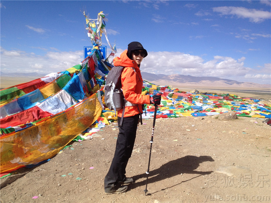 张静初只身徒步行走西藏 阳光健康旅行照曝光