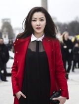 熊黛林专栏谈服装 为穿漂亮衣服保持好身材