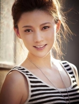 演员聂鑫病逝 胡杏儿霍思燕杨雪等悼念