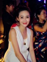 搜狐世界杯群星狂欢夜 于明加张朝阳一见如故
