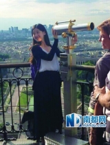 哥哥妹妹玩巴黎！刘强东带奶茶妹妹逛巴黎被拍
