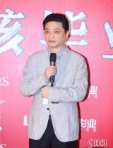 崔永元调侃郭敬明:一听他要拍电影就哭了