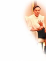 陈伟霆：与阿Sa聚少离多不急结婚 暂没打算生孩