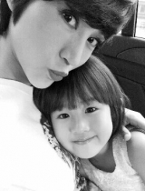 鲍蕾不介意女儿被说不漂亮 想追求她一定要善良