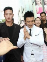 中国明星保镖什么样：特种兵没枪长得不起眼