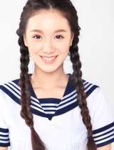 程砚秋最新学生服写真曝光 尽显清新甜美气质