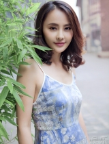 马雅舒夏日清凉写真曝光 辣妈美艳幸福满溢