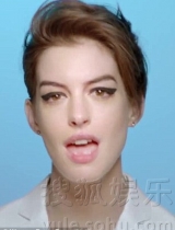 海瑟薇与暮光女变汉子 贴八字胡滑稽搞笑